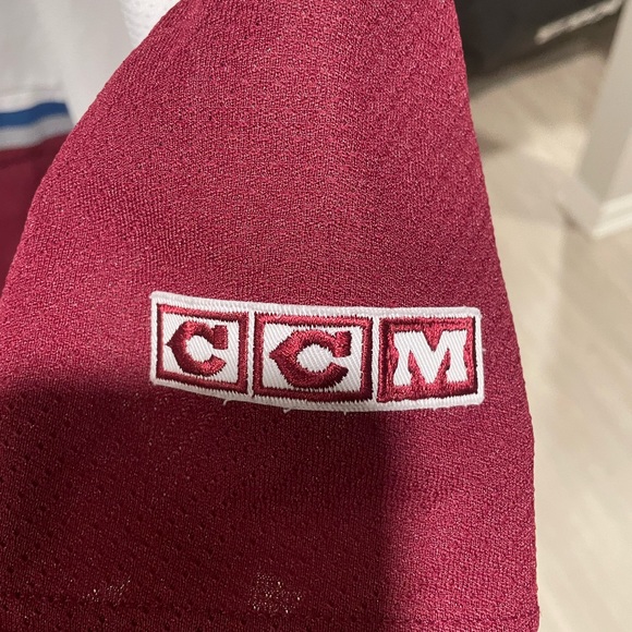 Colorado Avalanche Jersey - Picture 9 of 11